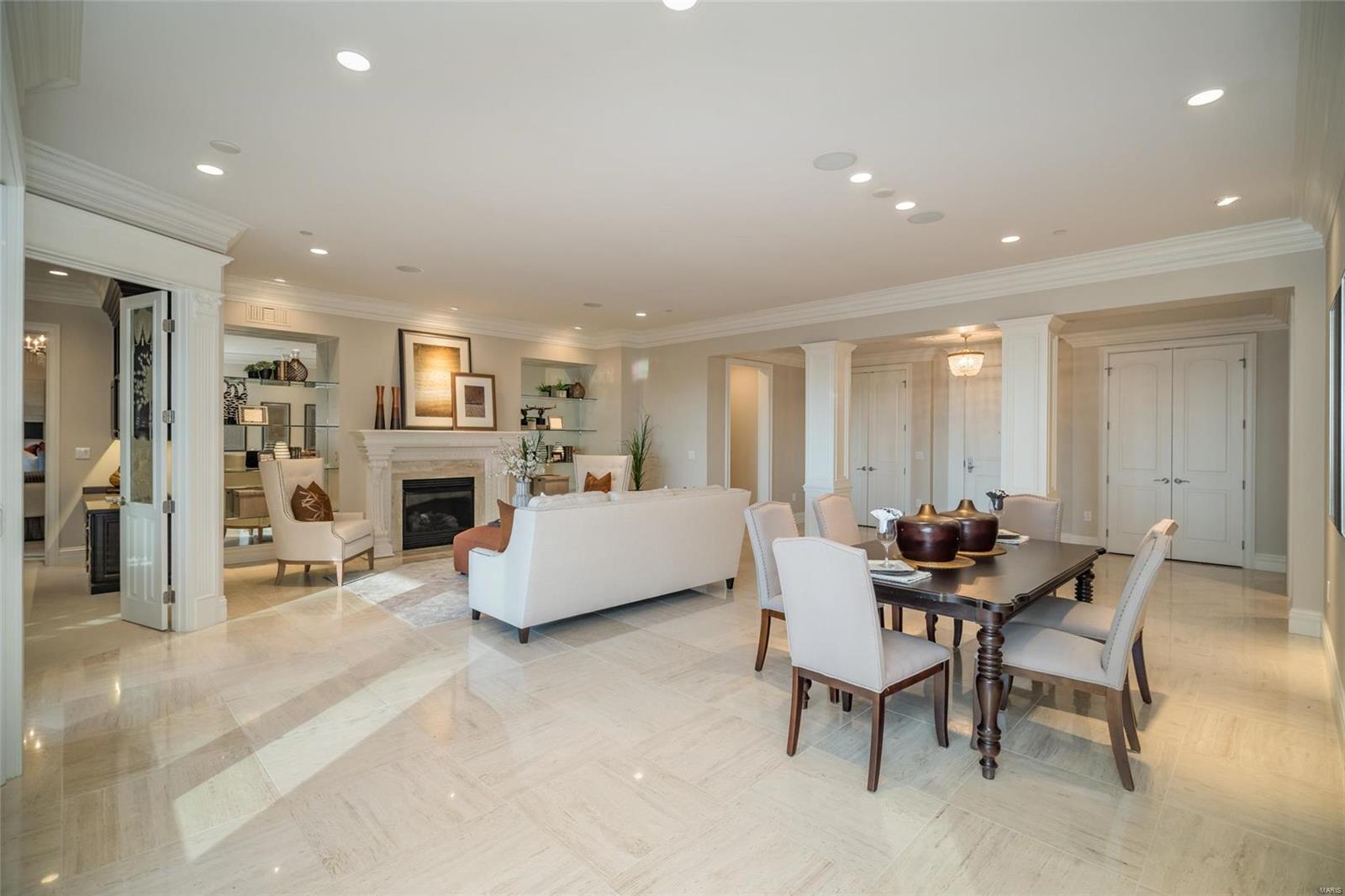 Crescent Condo - Residential