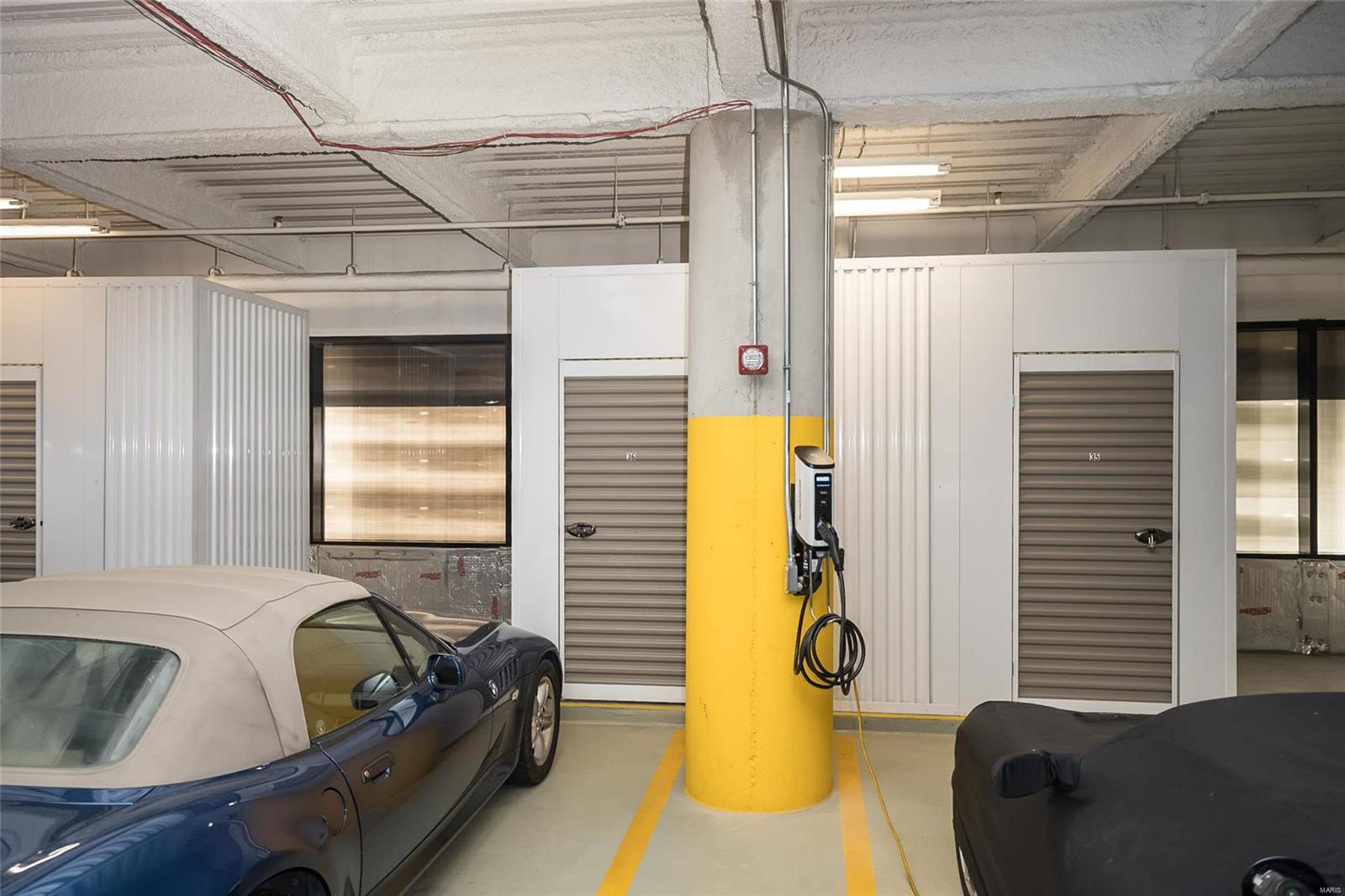 Crescent Condo - Residential