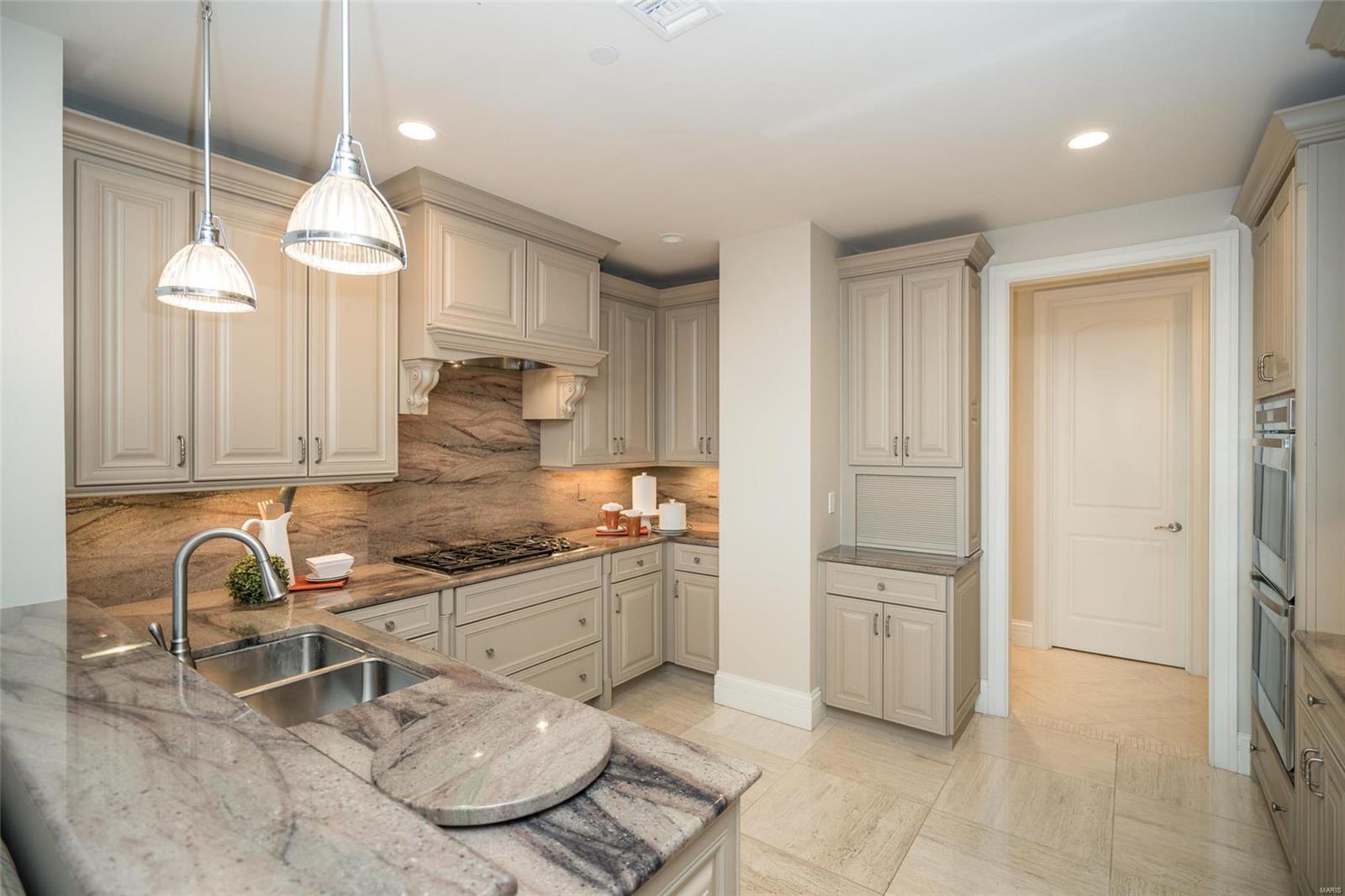 Crescent Condo - Residential