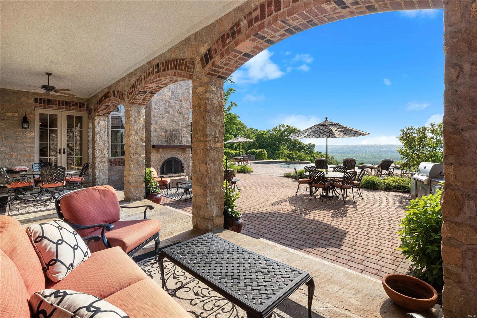 St. Albans Bluffs - Residential