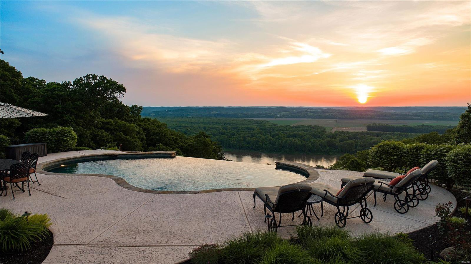 St. Albans Bluffs - Residential