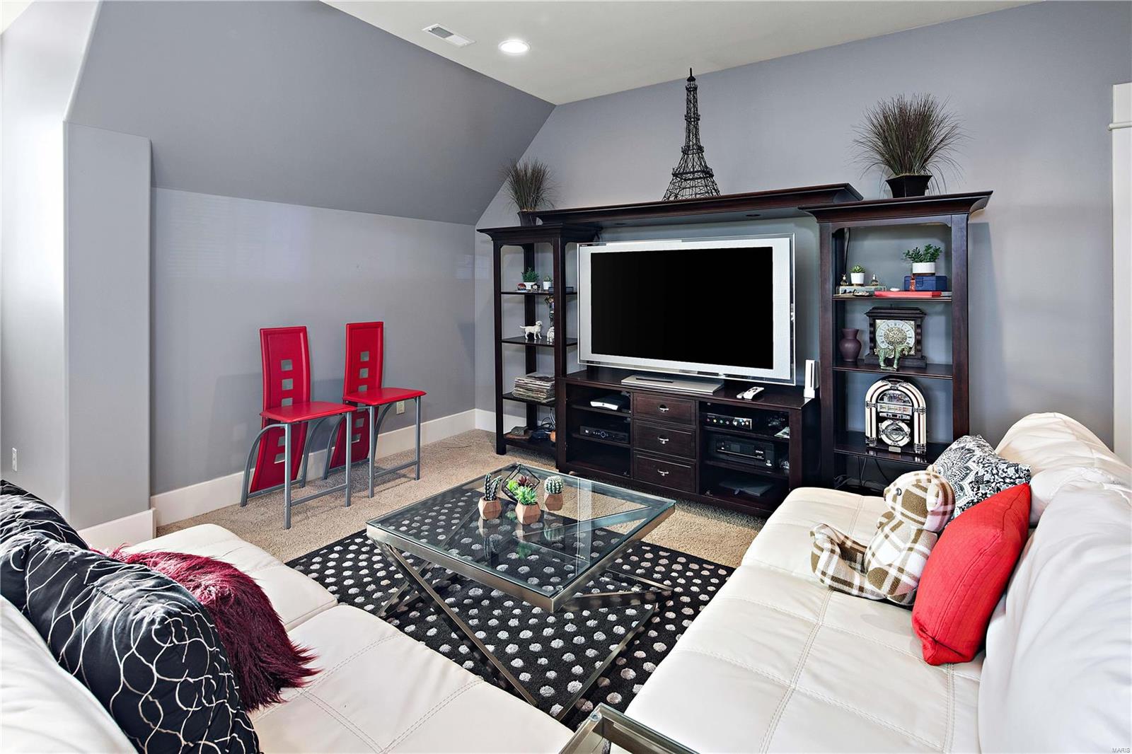 St. Albans Bluffs - Residential