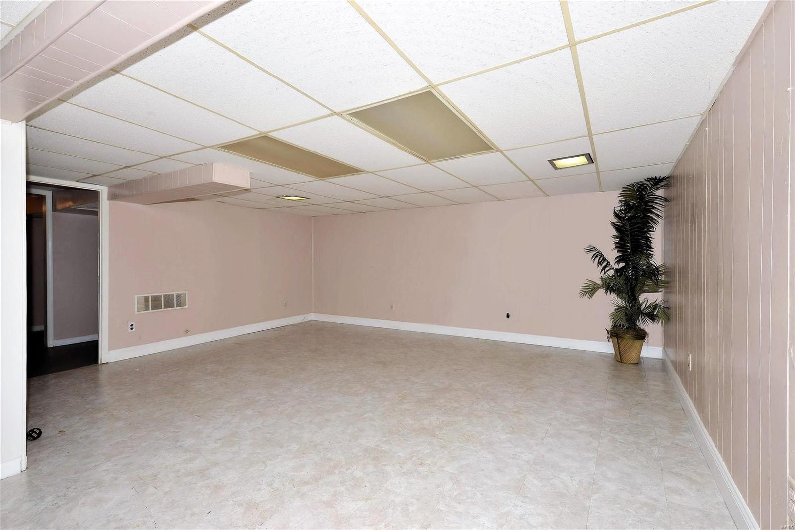 Hathaway Manor - Residential