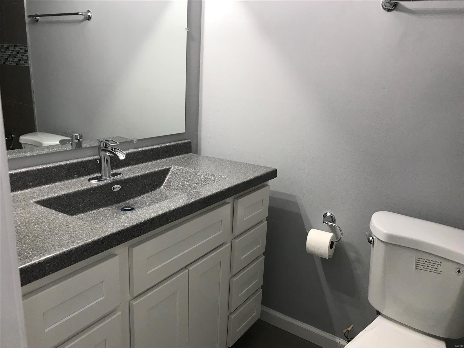 Hazelcrest Condo - Residential