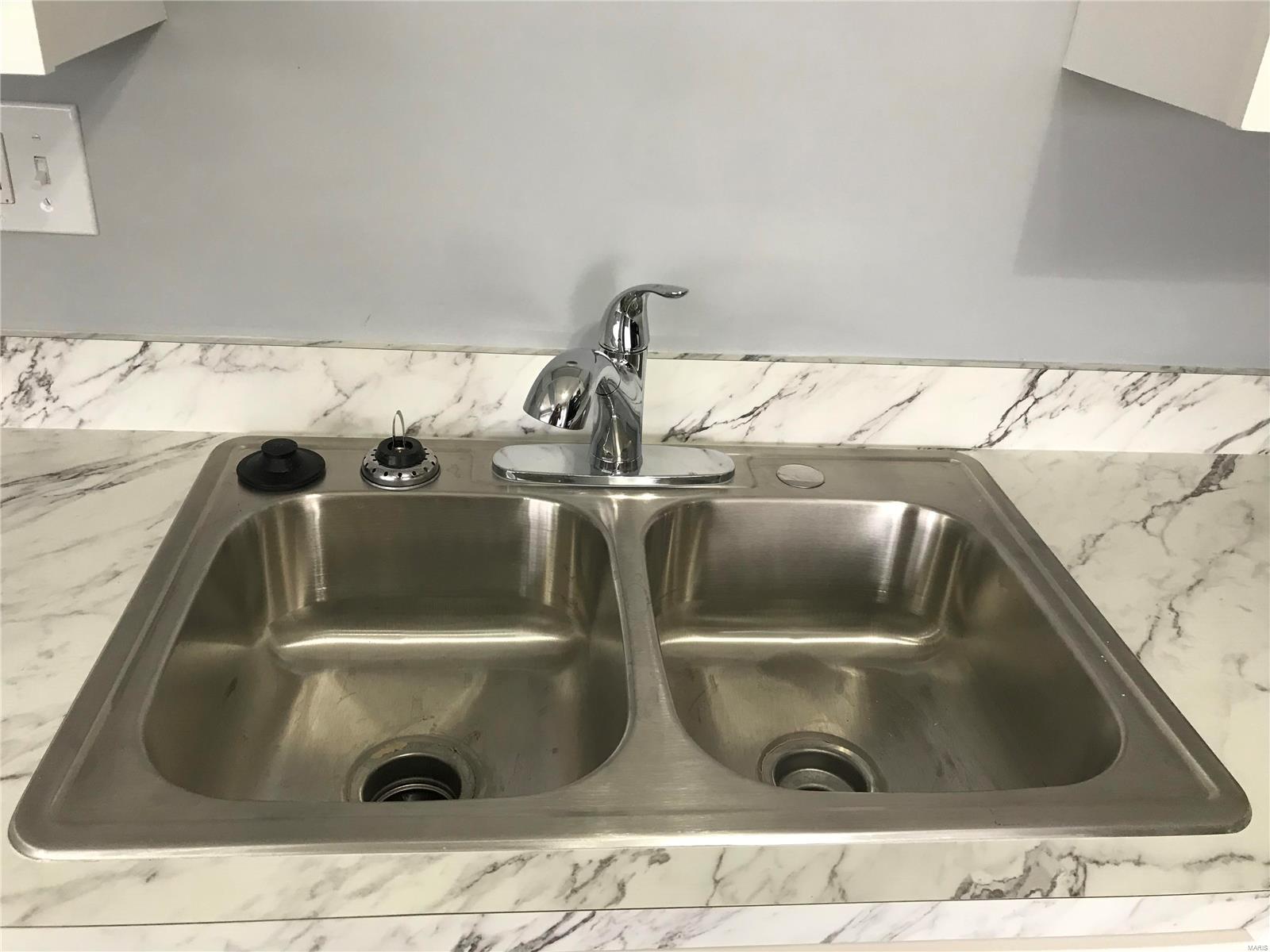 Hazelcrest Condo - Residential