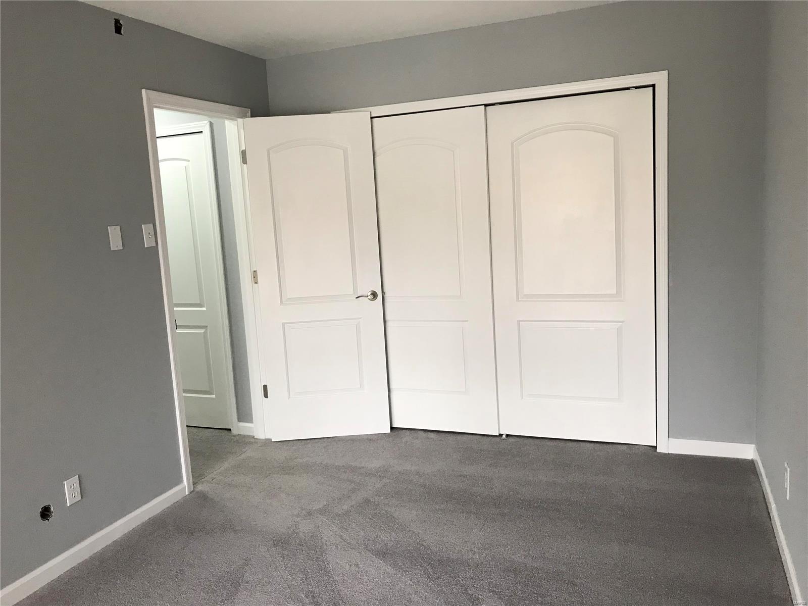 Hazelcrest Condo - Residential