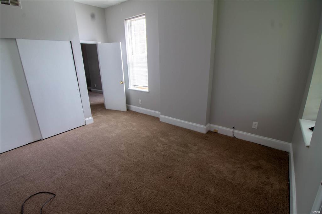 St Louis, Missouri 63104, United States, 2 Bedrooms Bedrooms, ,2 BathroomsBathrooms,Residential,Active,87096