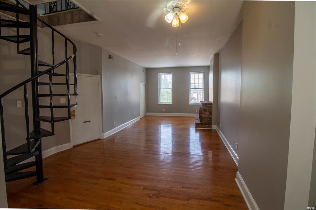 St Louis, Missouri 63104, United States, 2 Bedrooms Bedrooms, ,2 BathroomsBathrooms,Residential,Active,87096