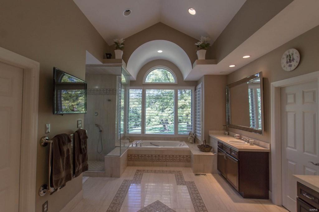 Ladue Meadows 2 - Residential