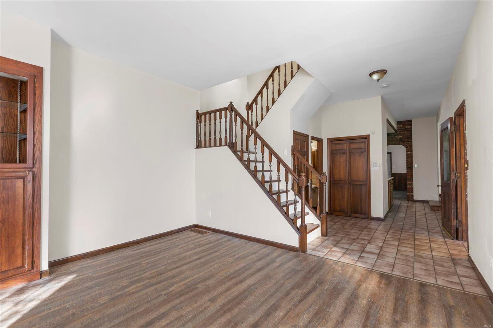 Saint Louis Commons Add - Residential