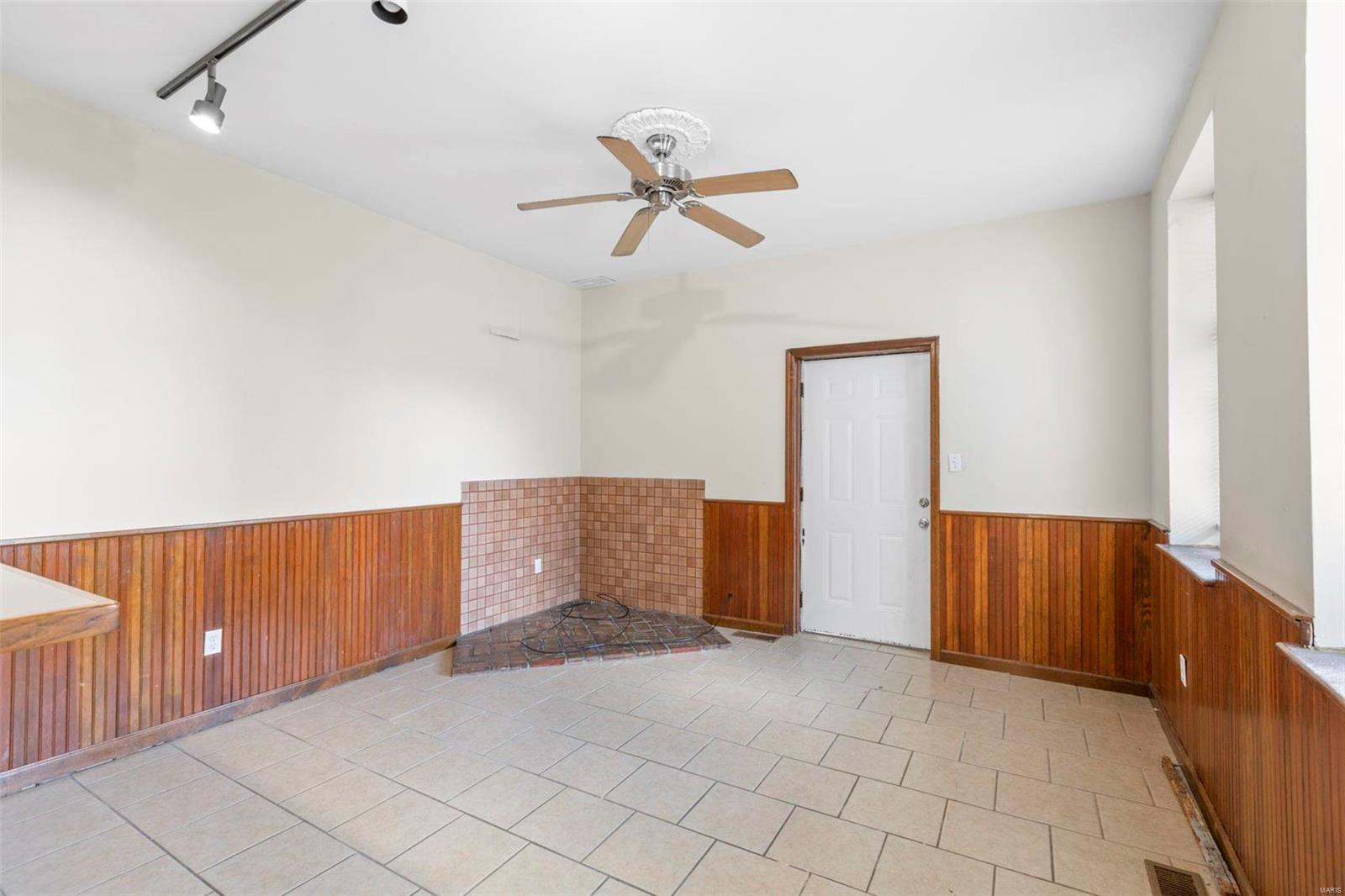 Saint Louis Commons Add - Residential