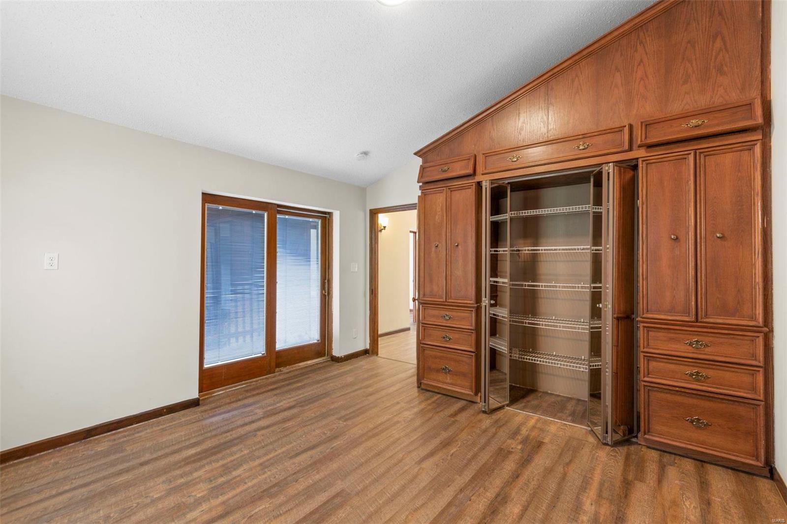 Saint Louis Commons Add - Residential