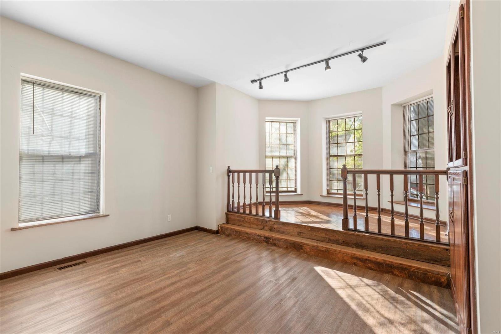 Saint Louis Commons Add - Residential