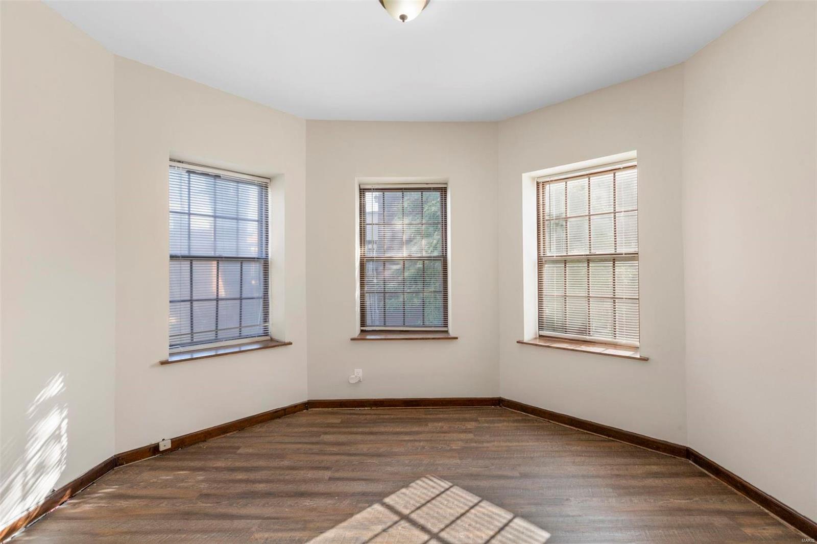 Saint Louis Commons Add - Residential