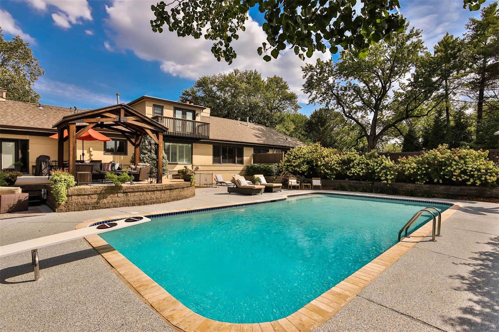 Country Aire - Residential