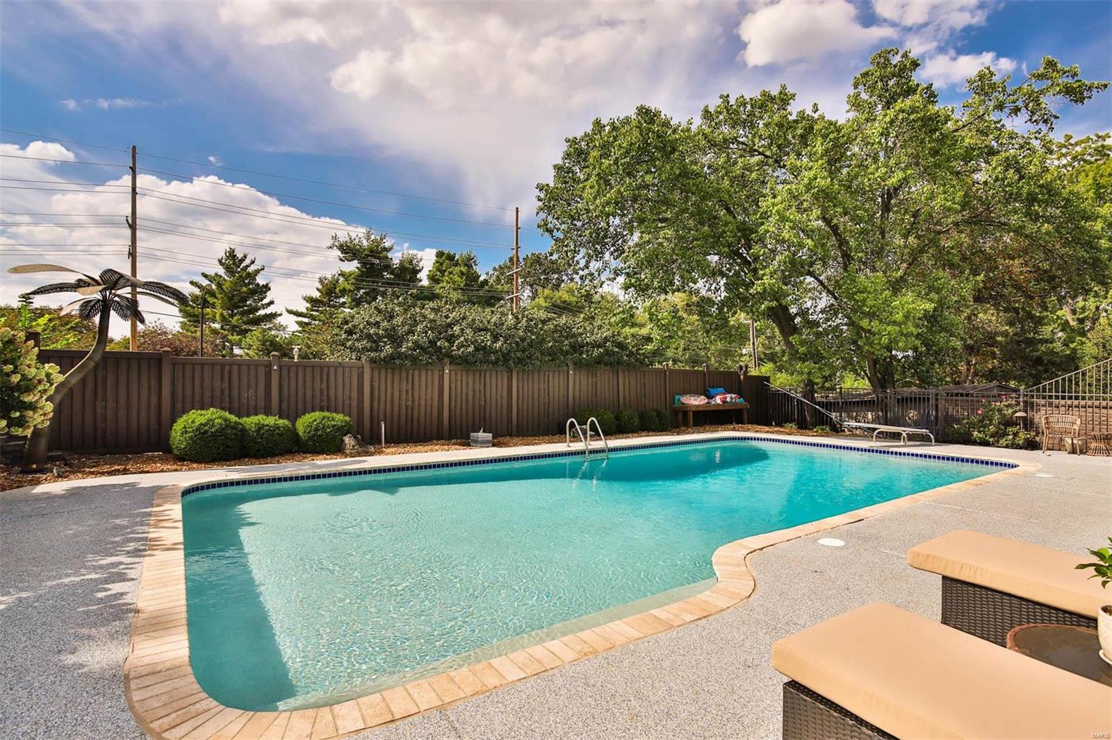 Country Aire - Residential