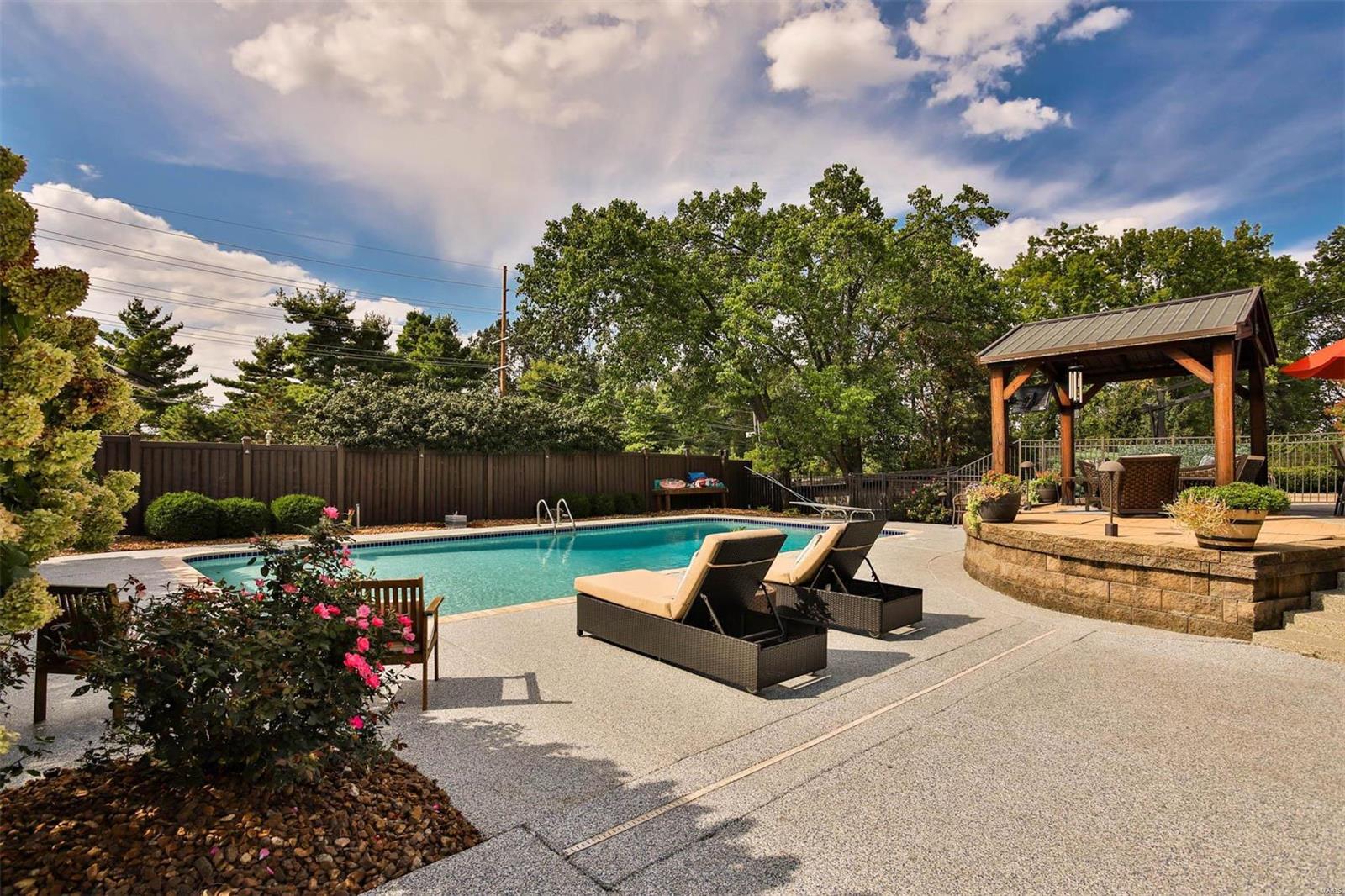 Country Aire - Residential