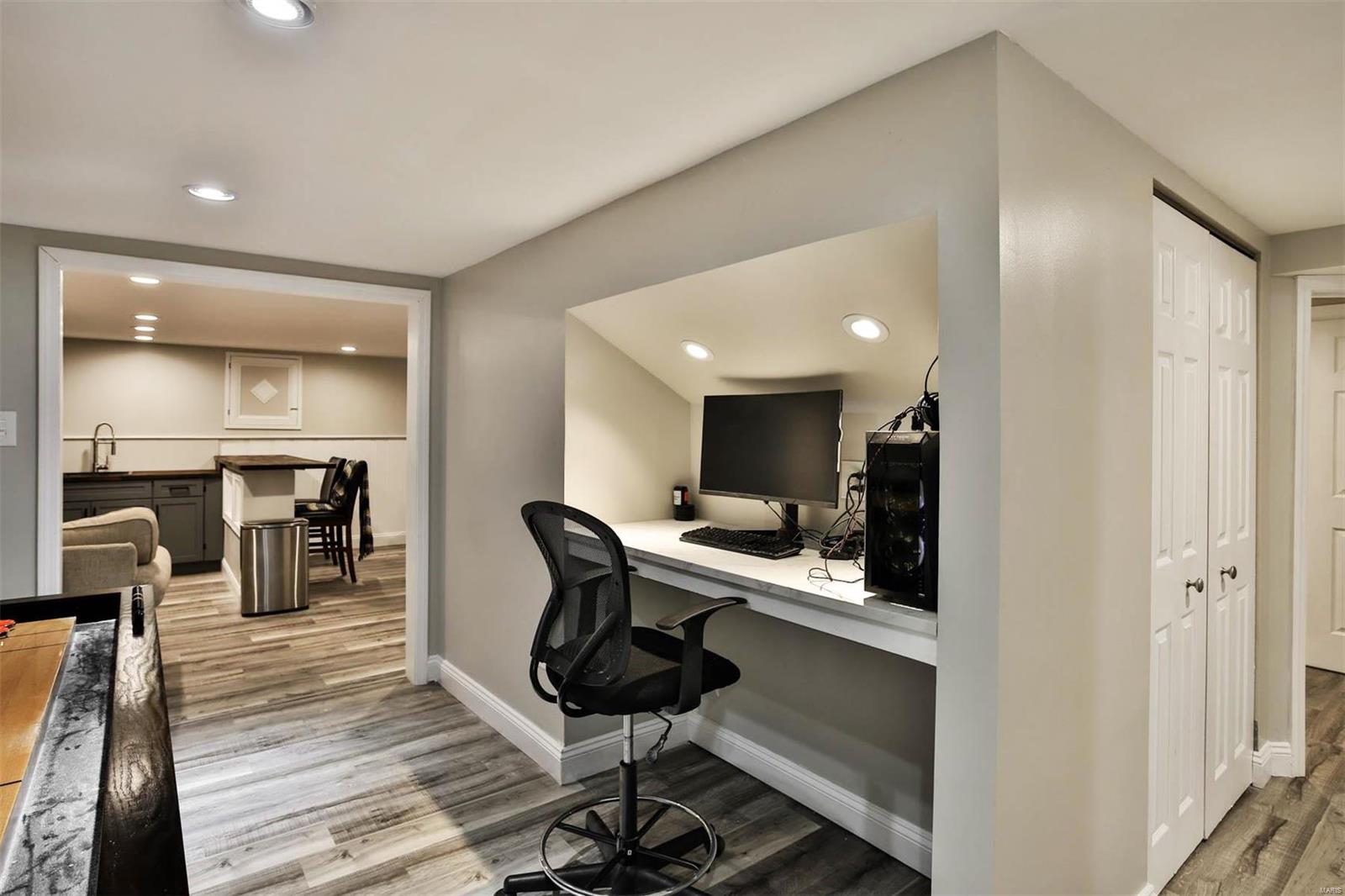 Country Aire - Residential