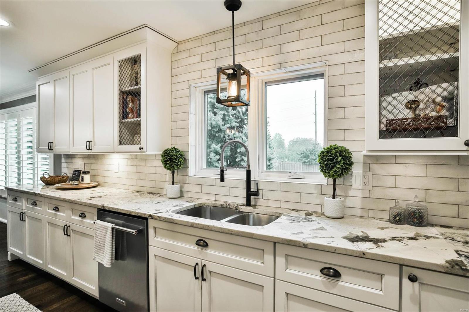 Country Aire - Residential