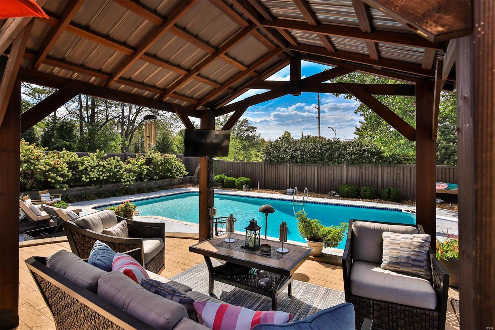 Country Aire - Residential