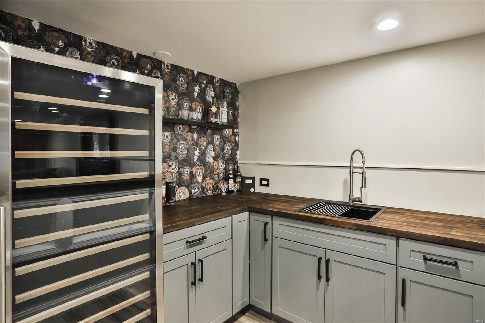 Country Aire - Residential