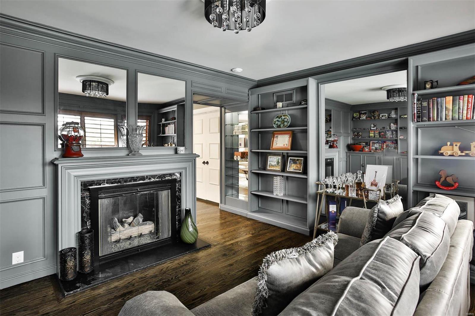 Country Aire - Residential