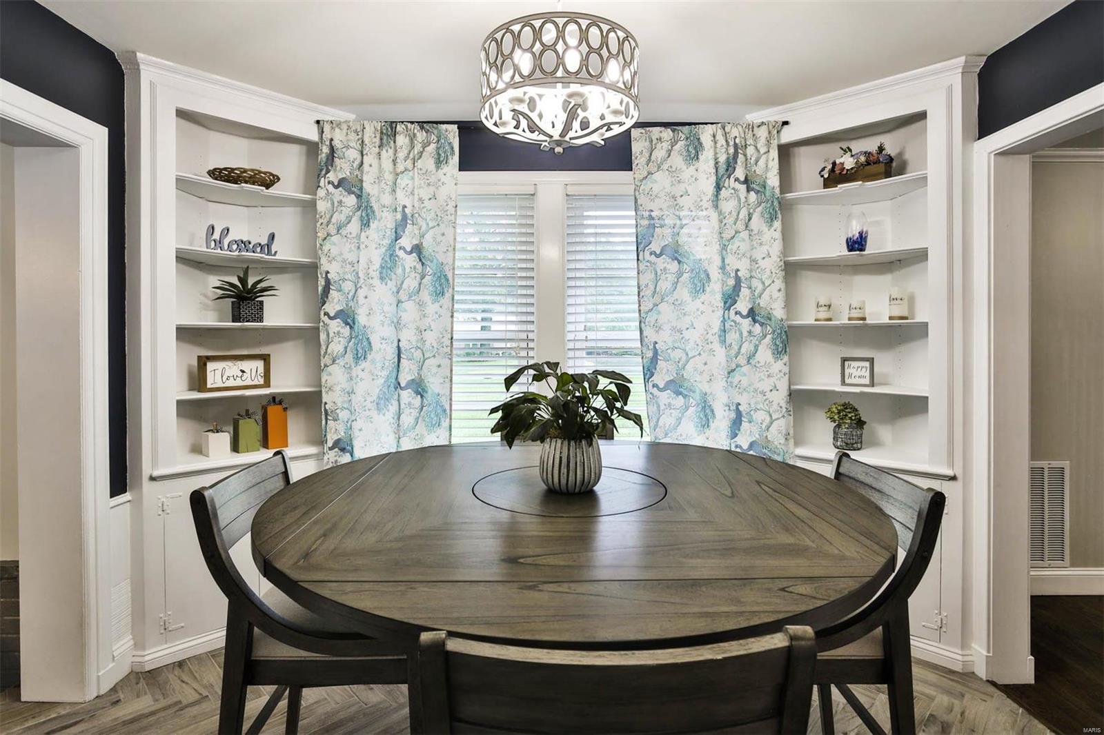 Country Aire - Residential