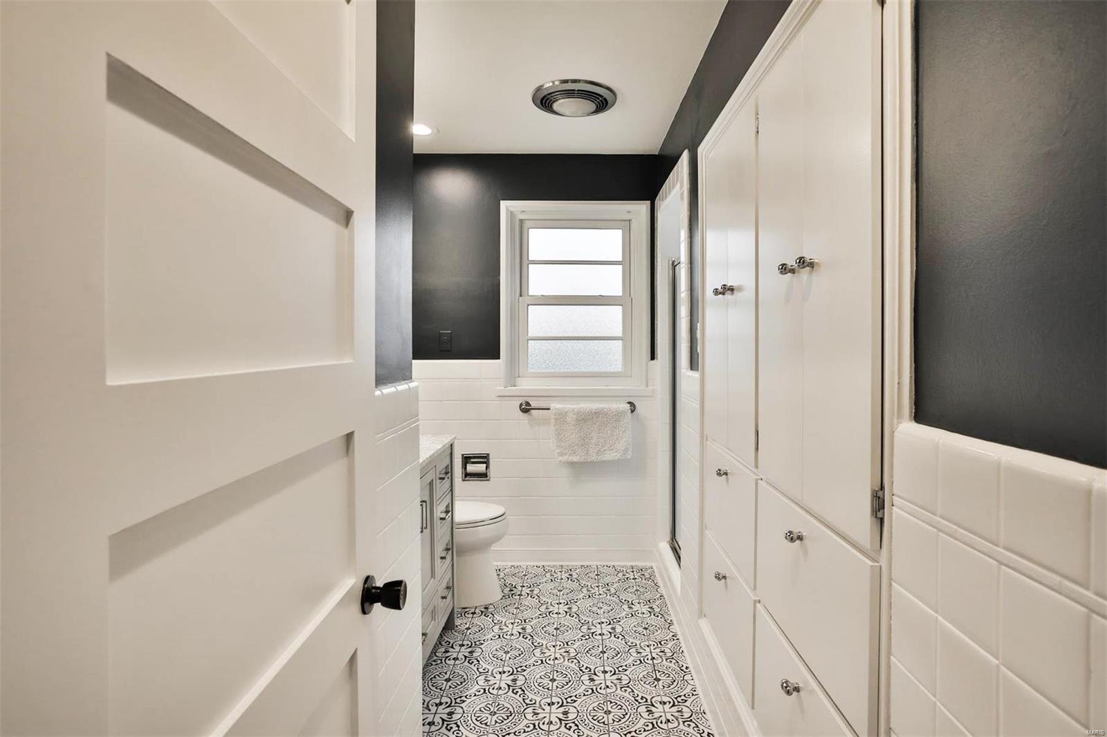 Country Aire - Residential