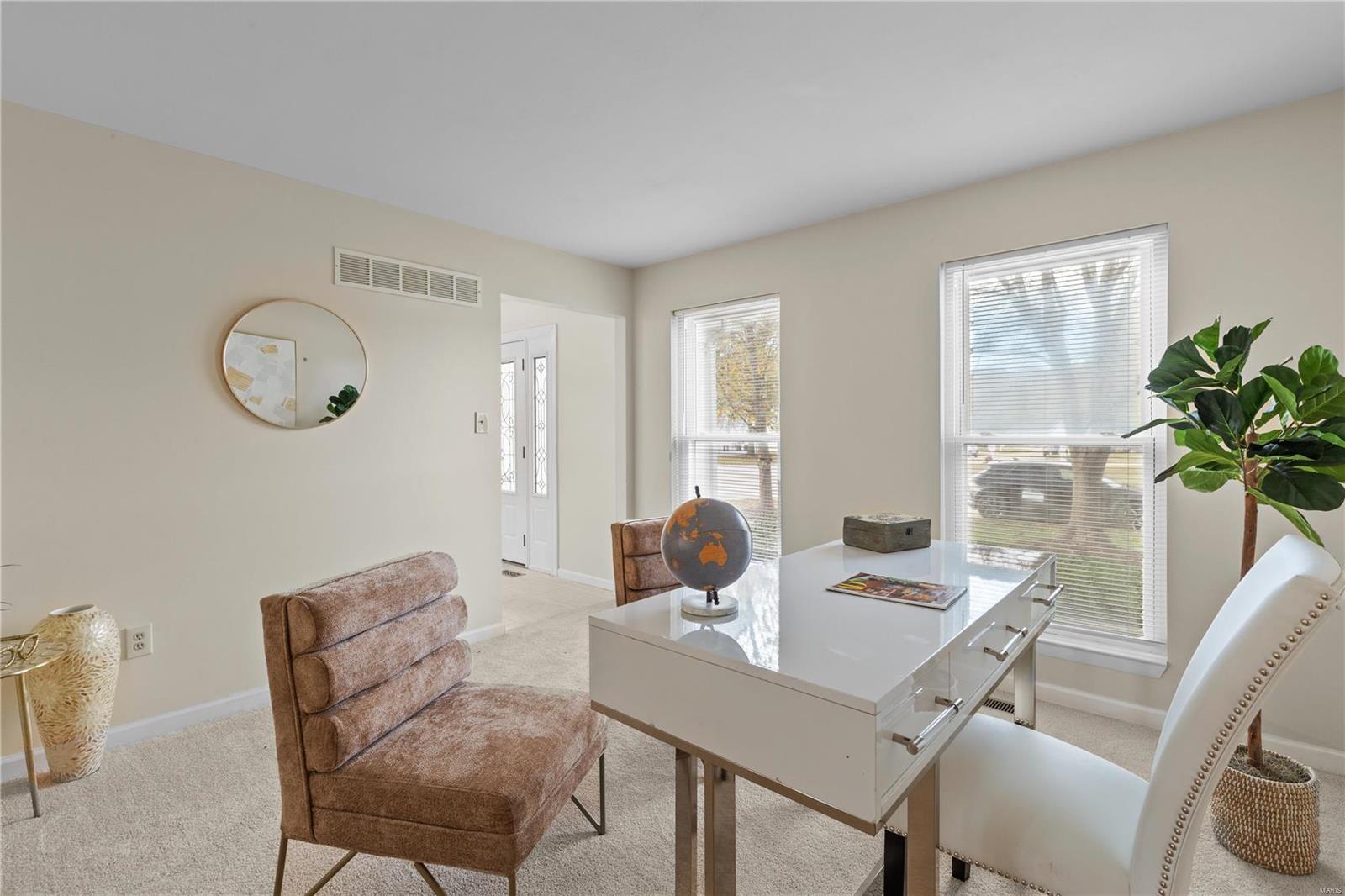 St Peters, Missouri 63376, United States, 4 Bedrooms Bedrooms, ,3 BathroomsBathrooms,Residential,Pending,36203