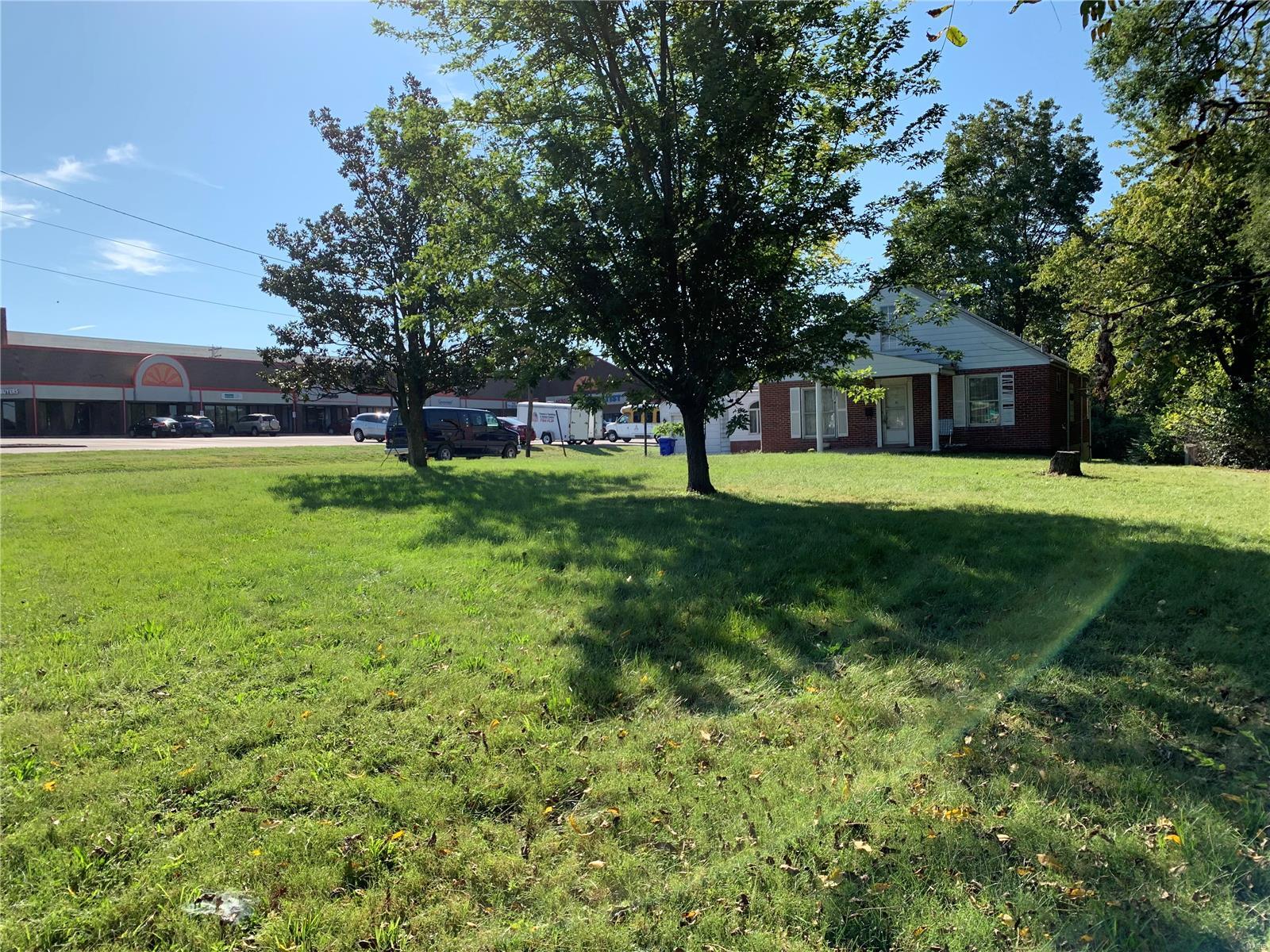 Lackland - Commercial Sale