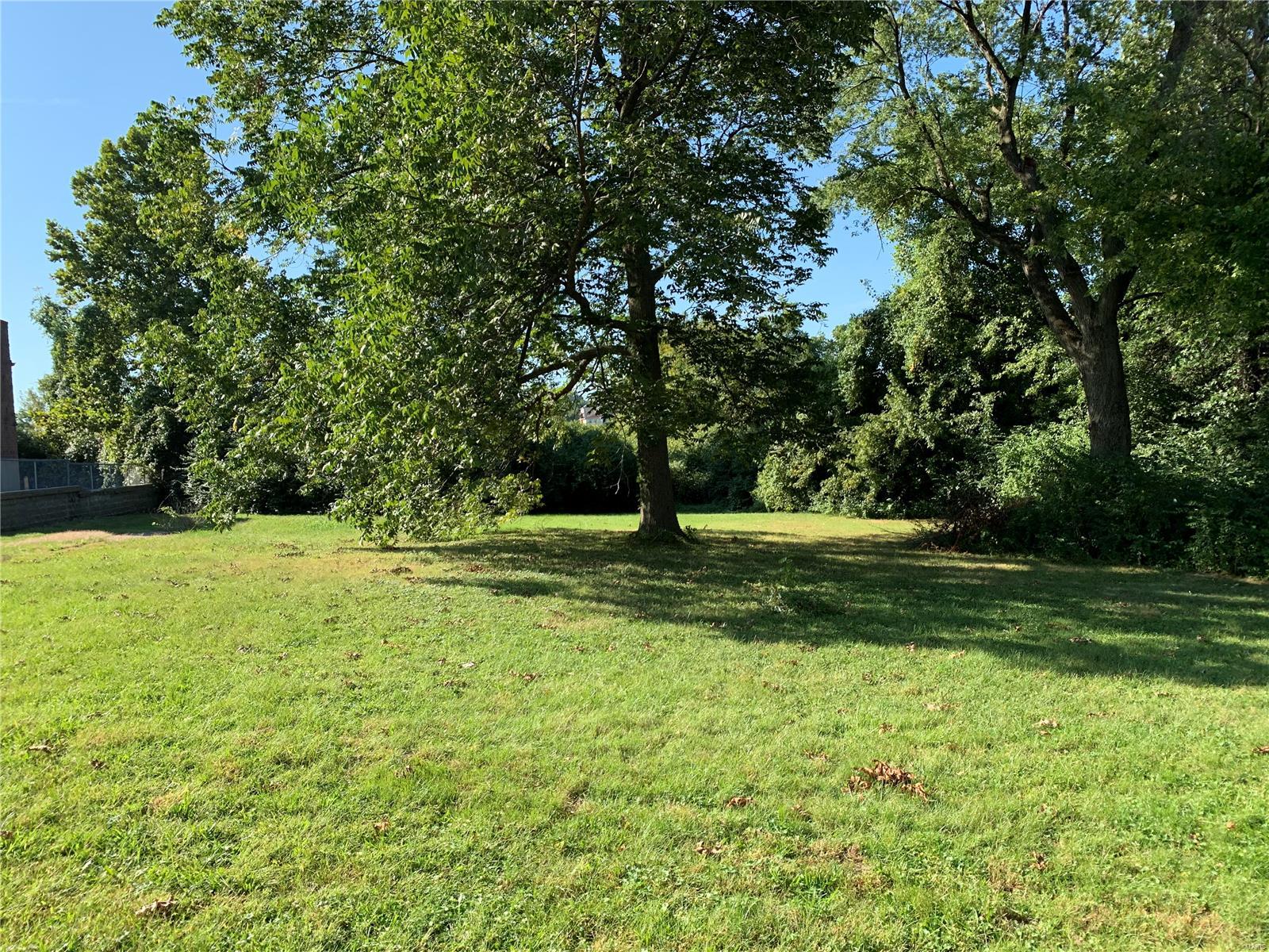 Lackland - Commercial Sale