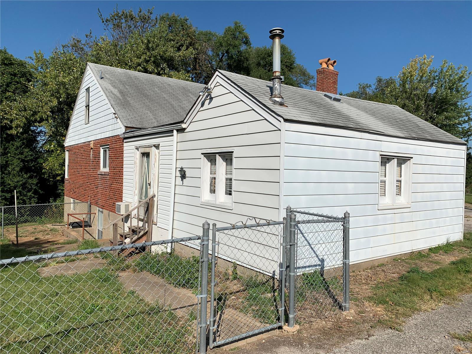 Lackland - Commercial Sale