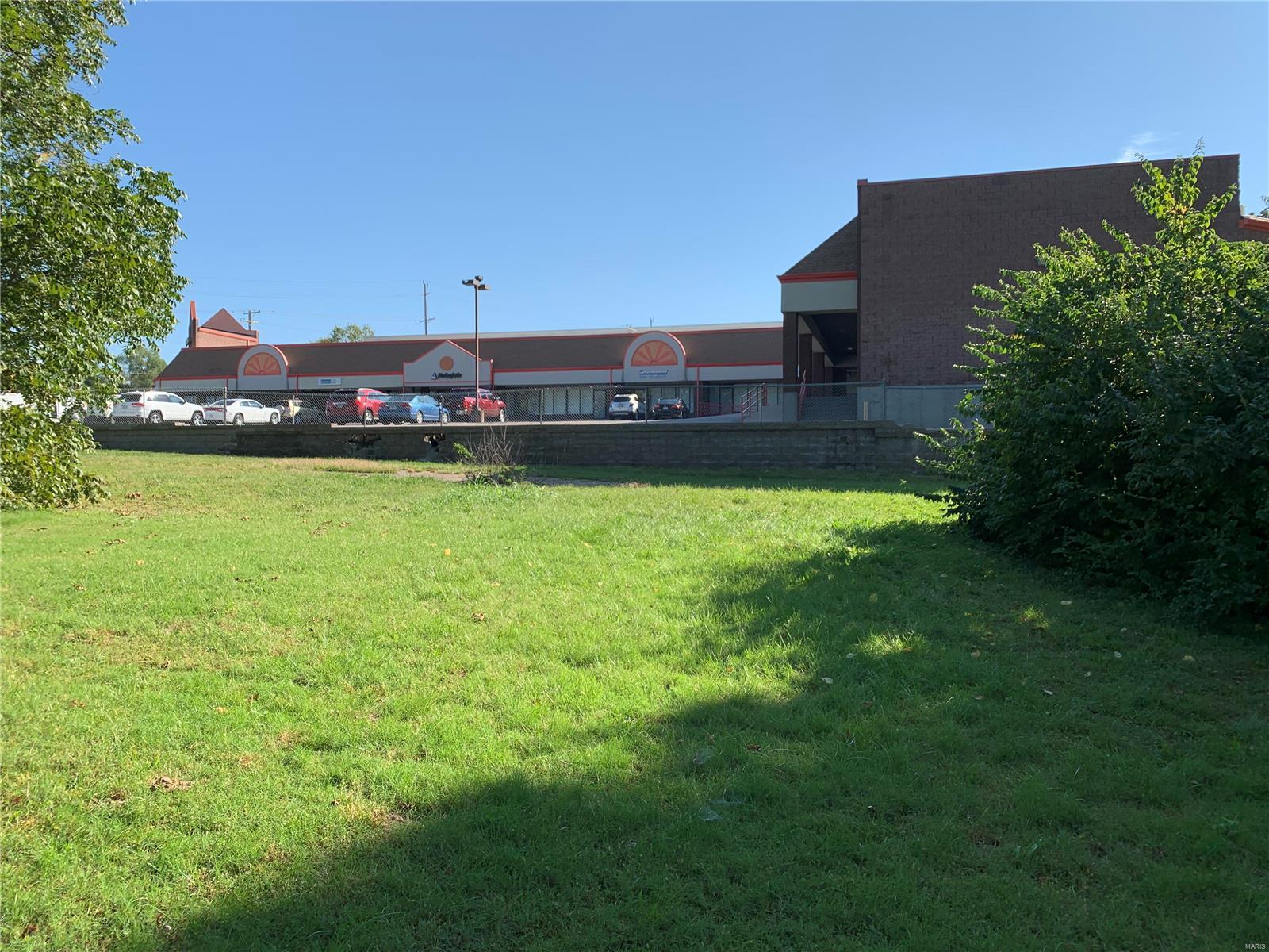 Lackland - Commercial Sale