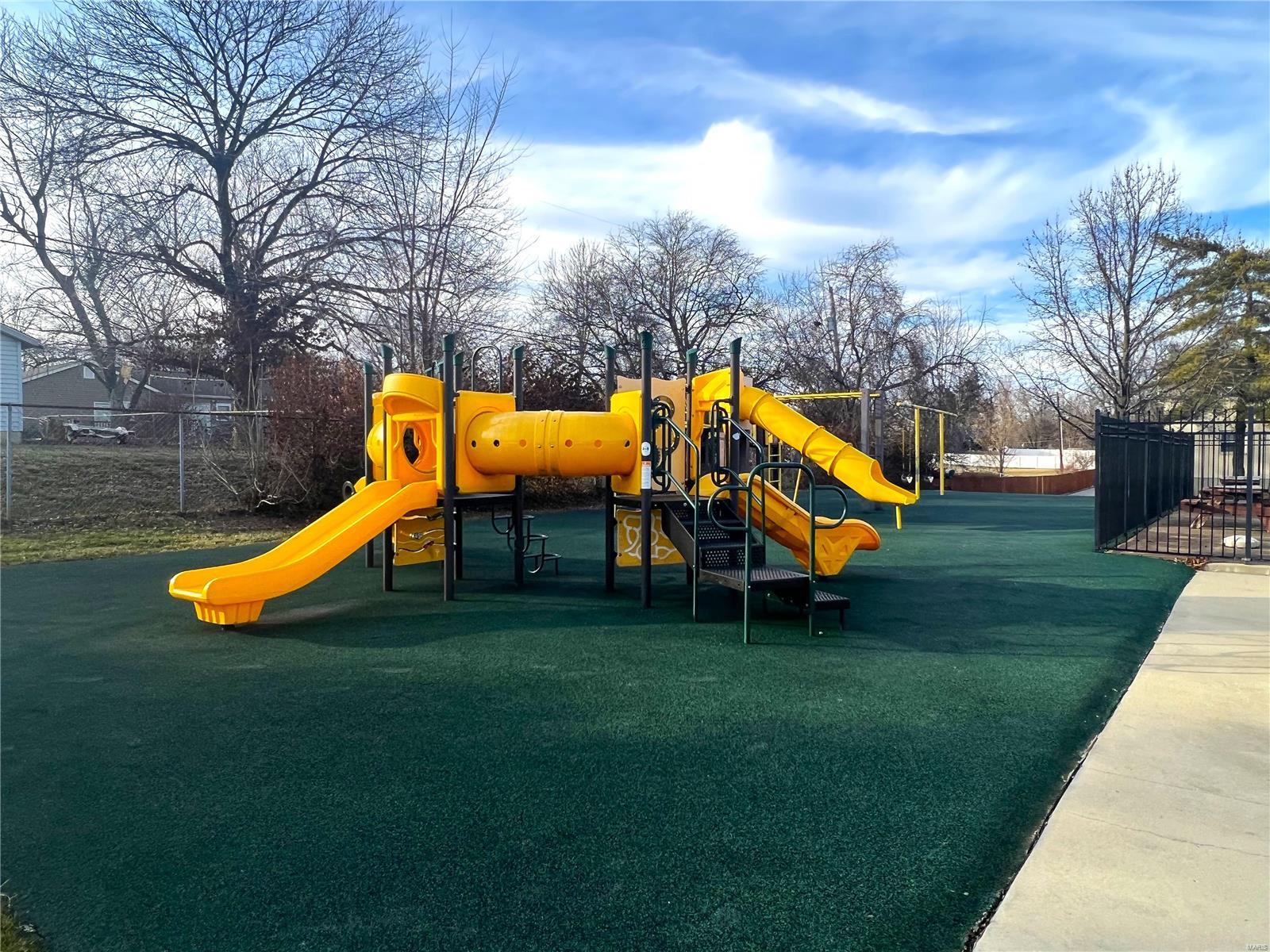 Burtonwood Manor Condo 1 - Residential