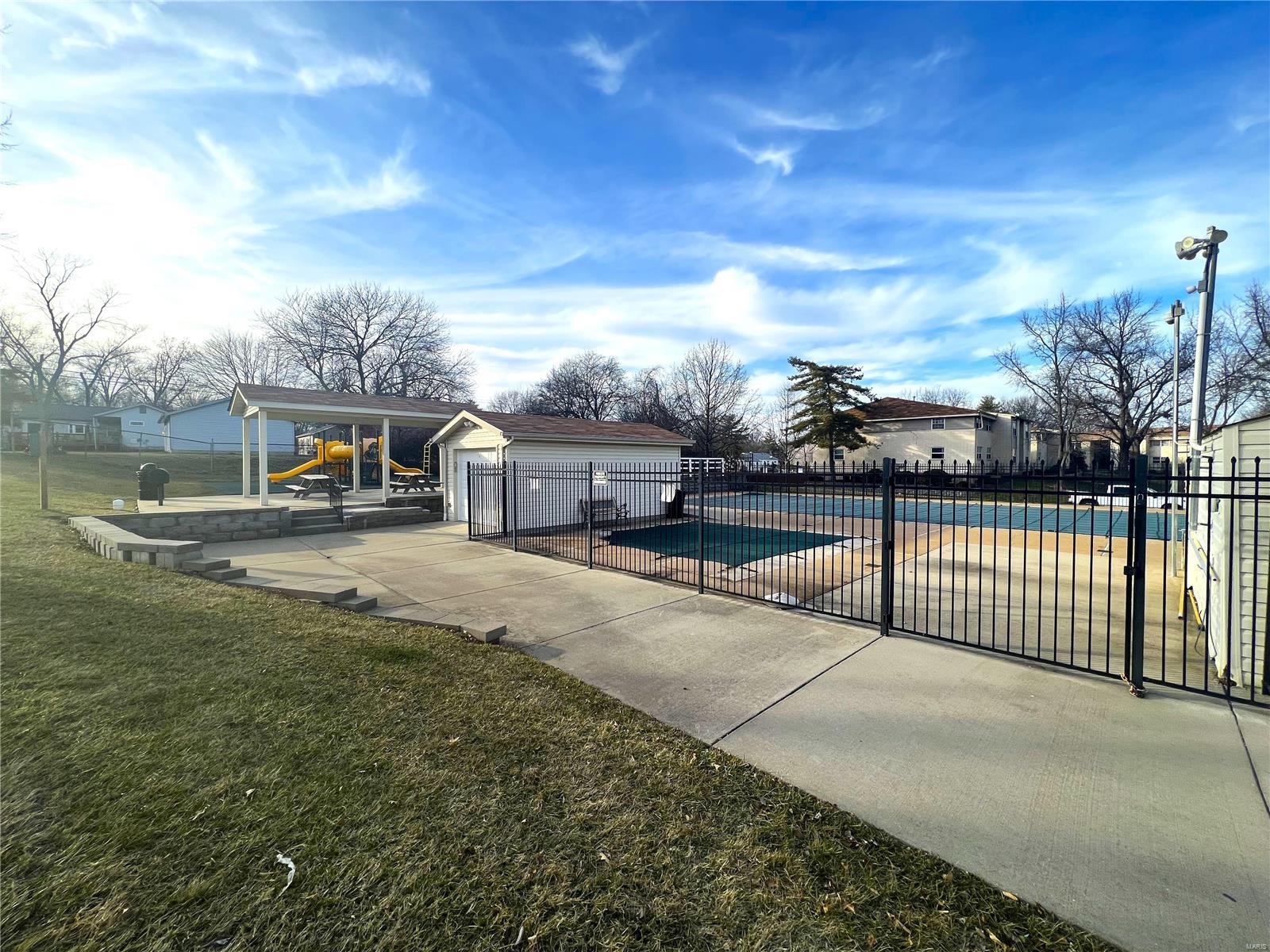 Burtonwood Manor Condo 1 - Residential