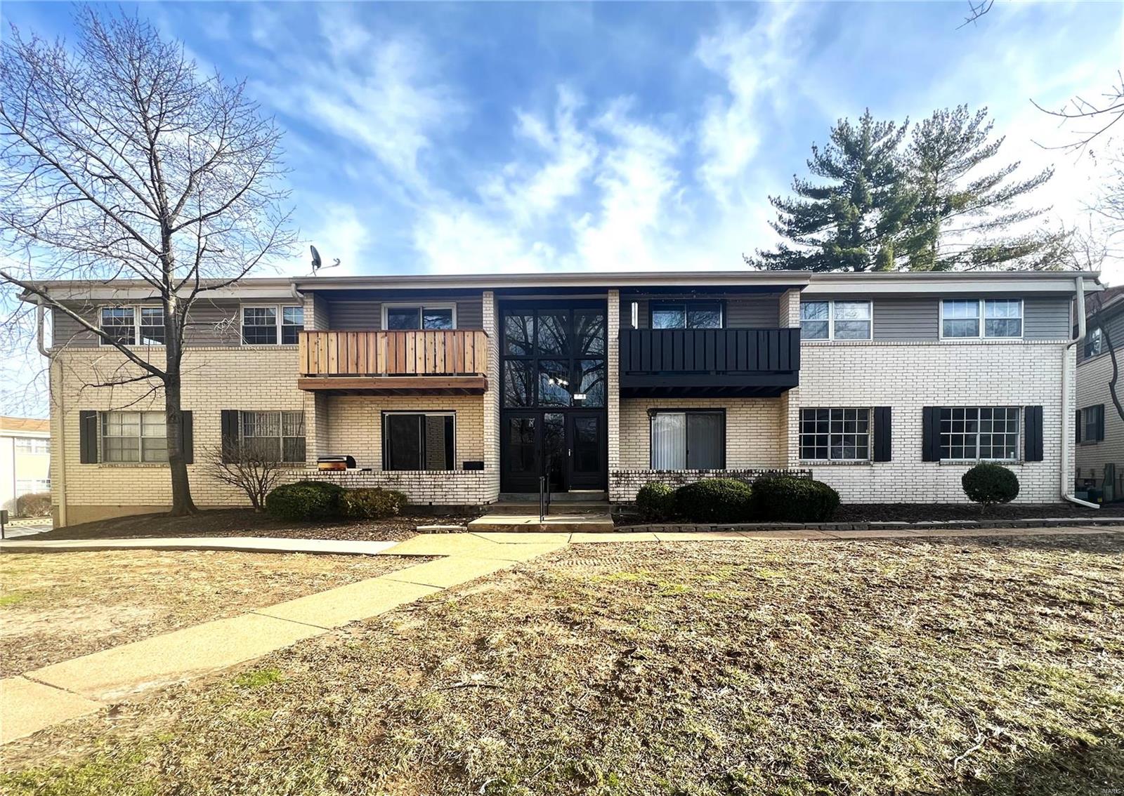 Burtonwood Manor Condo 1 - Residential