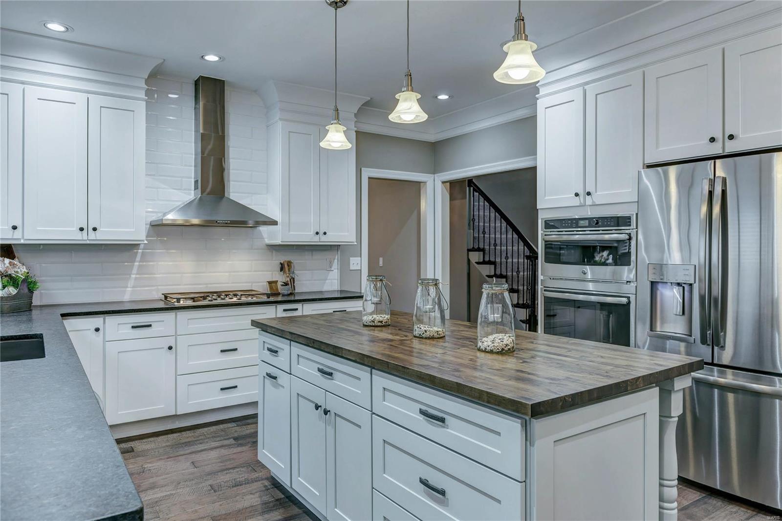 Townes/Thousand Oaks - Residential