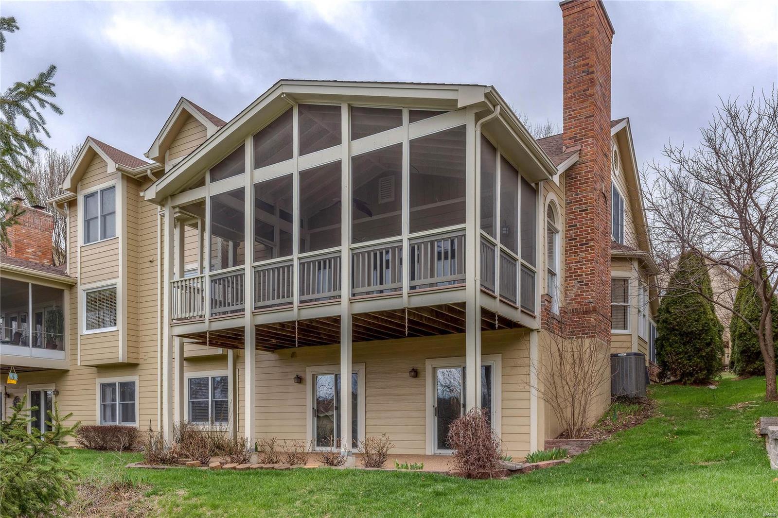 Townes/Thousand Oaks - Residential