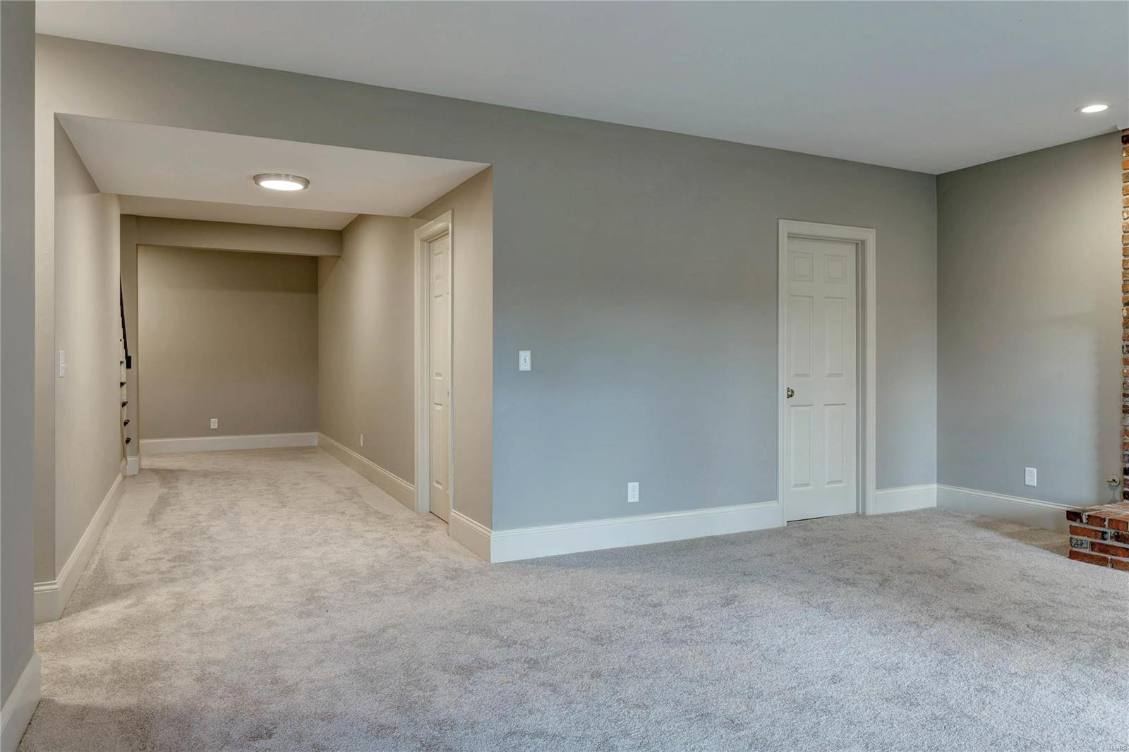 Townes/Thousand Oaks - Residential