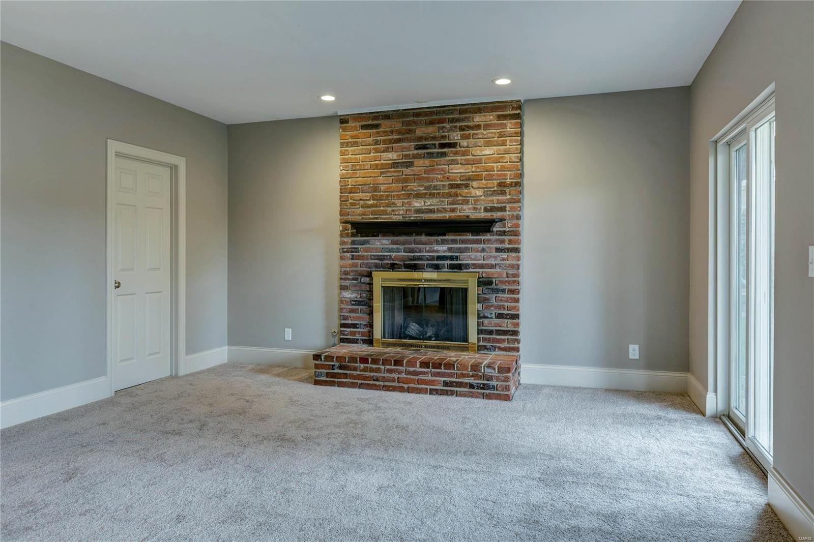 Townes/Thousand Oaks - Residential