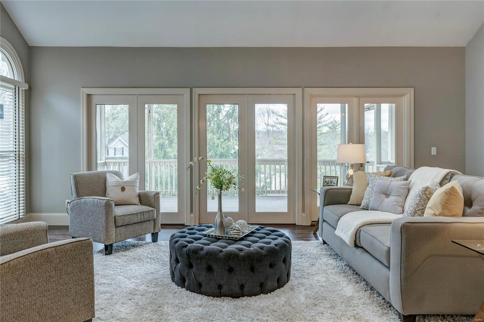 Townes/Thousand Oaks - Residential