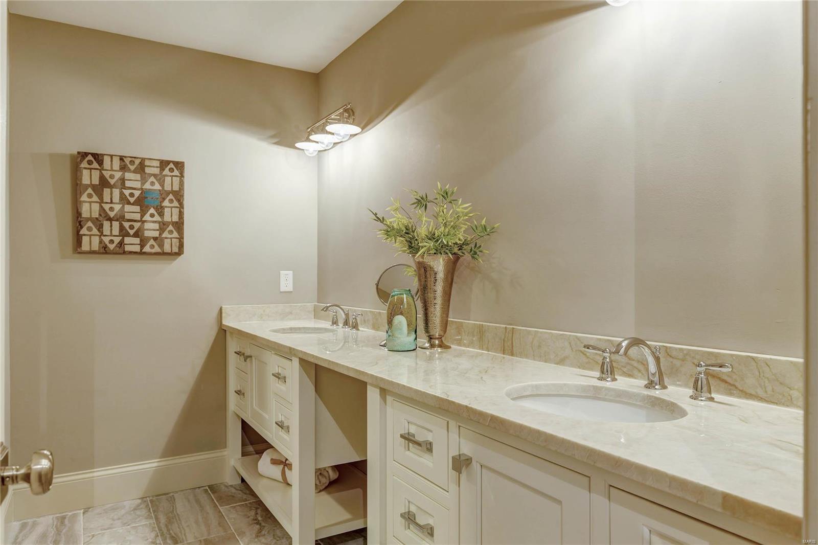 Townes/Thousand Oaks - Residential