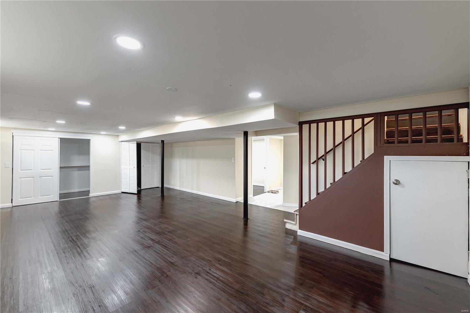 Maryland Heights, Missouri 63043, United States, 3 Bedrooms Bedrooms, ,2 BathroomsBathrooms,Residential,Pending,28079