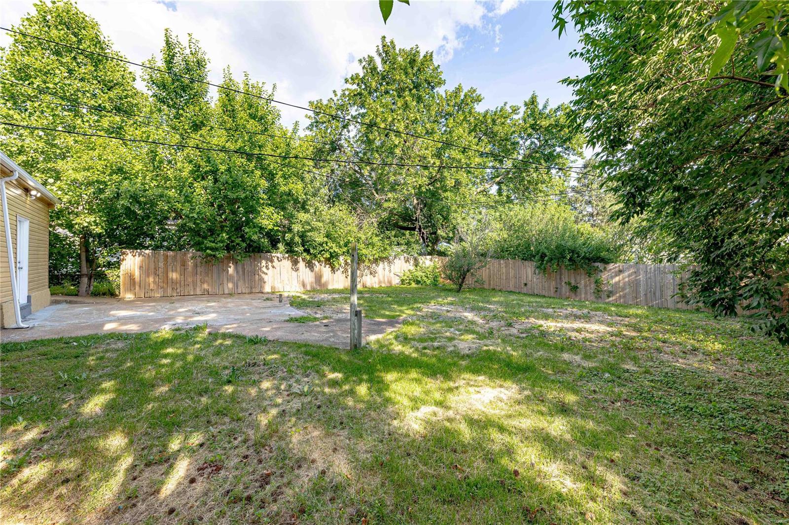 Maryland Heights, Missouri 63043, United States, 3 Bedrooms Bedrooms, ,2 BathroomsBathrooms,Residential,Pending,28079