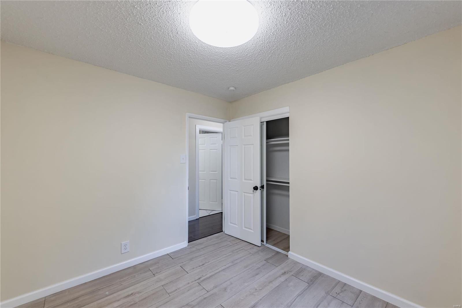 Maryland Heights, Missouri 63043, United States, 3 Bedrooms Bedrooms, ,2 BathroomsBathrooms,Residential,Pending,28079