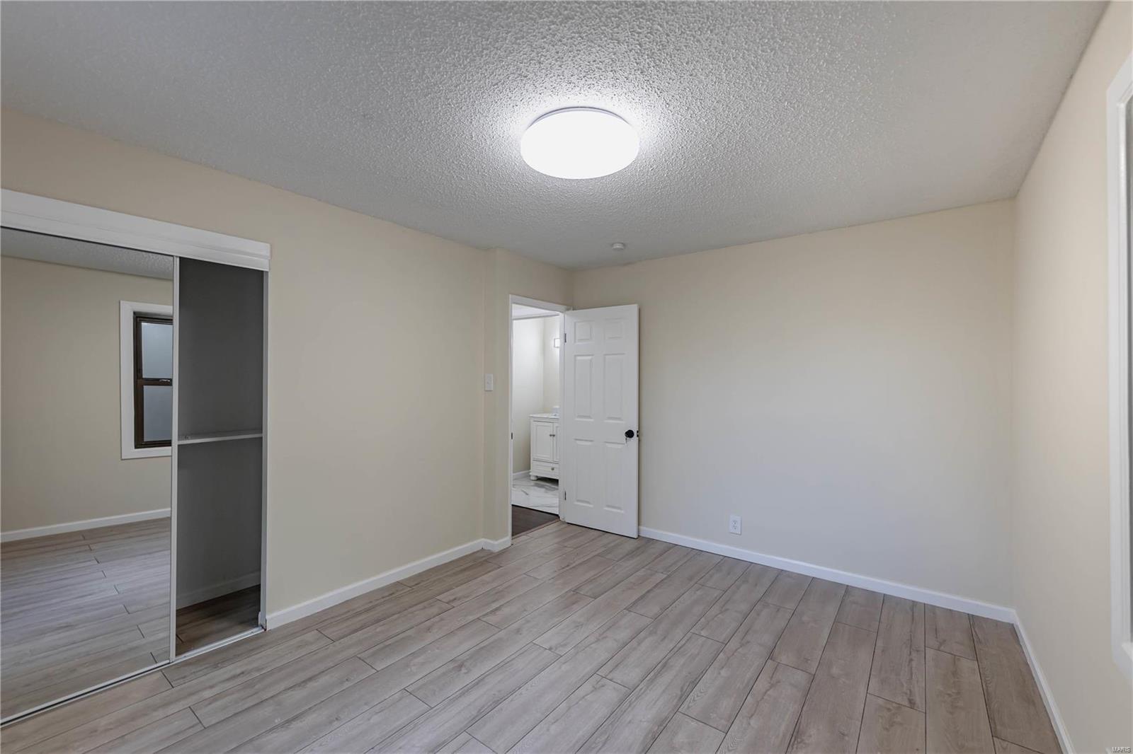 Maryland Heights, Missouri 63043, United States, 3 Bedrooms Bedrooms, ,2 BathroomsBathrooms,Residential,Pending,28079