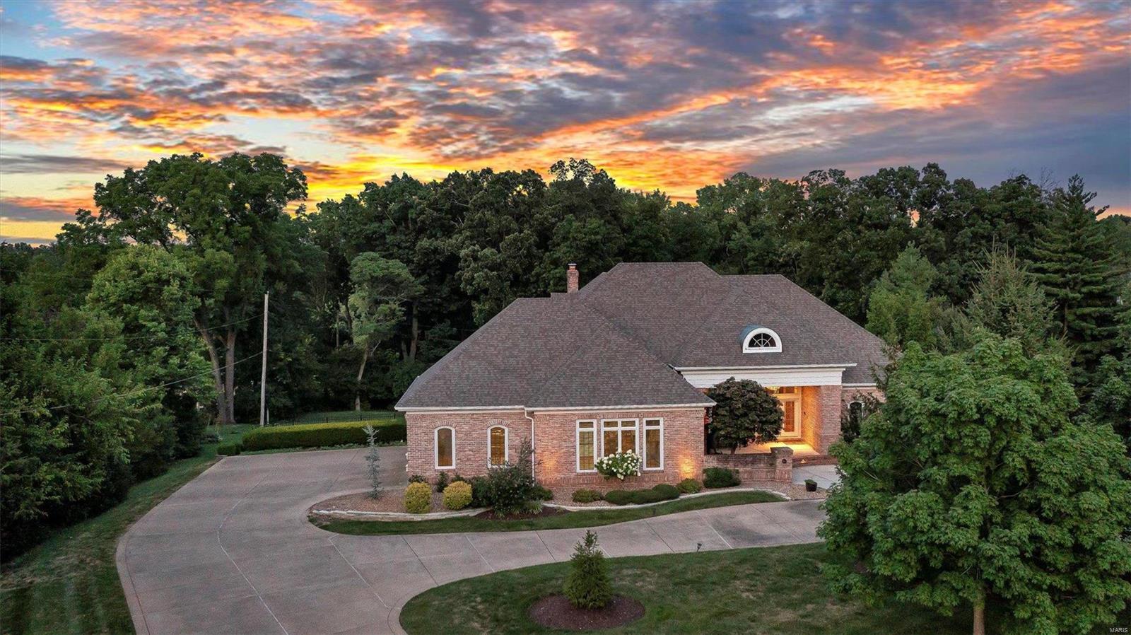 Town & Country Manor - Residential