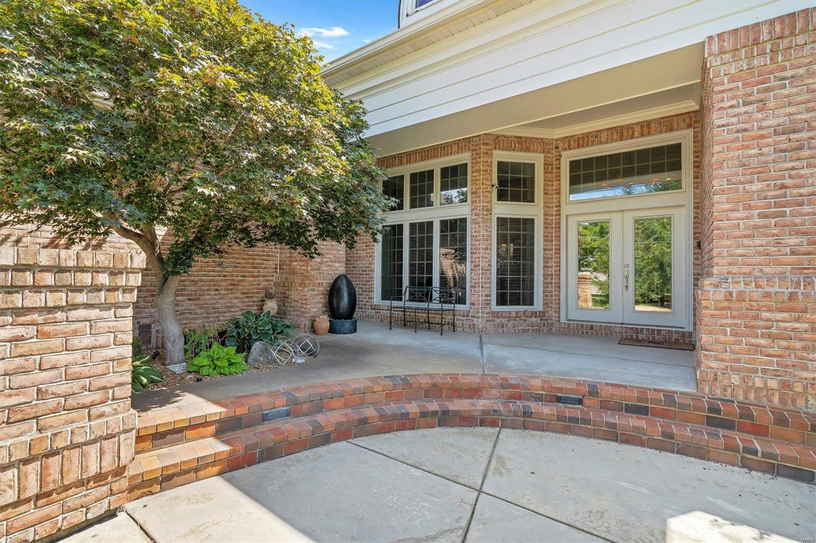 Town & Country Manor - Residential