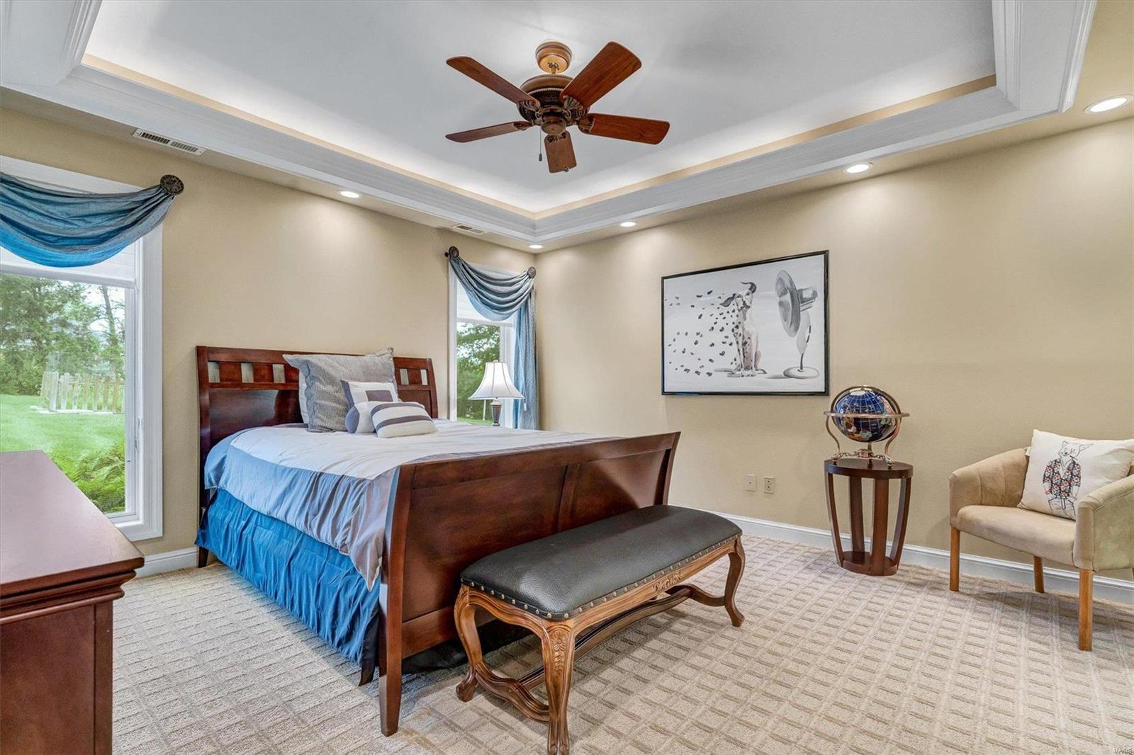 Town & Country Manor - Residential