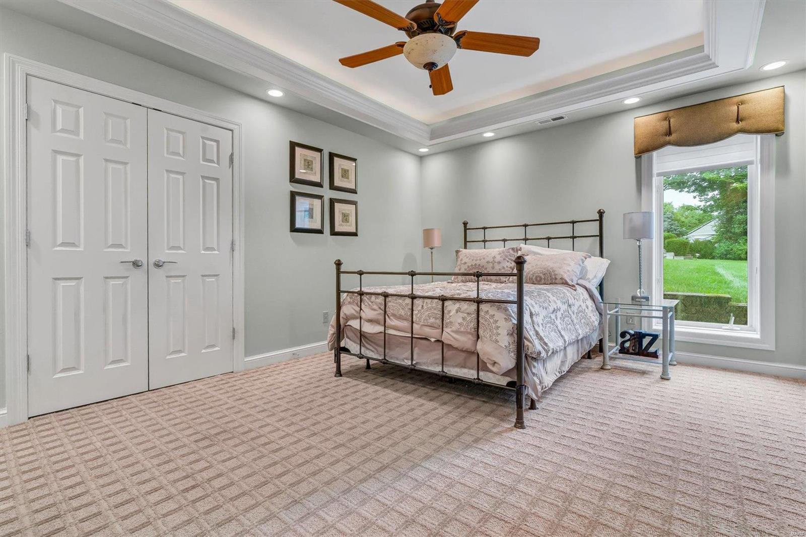 Town & Country Manor - Residential